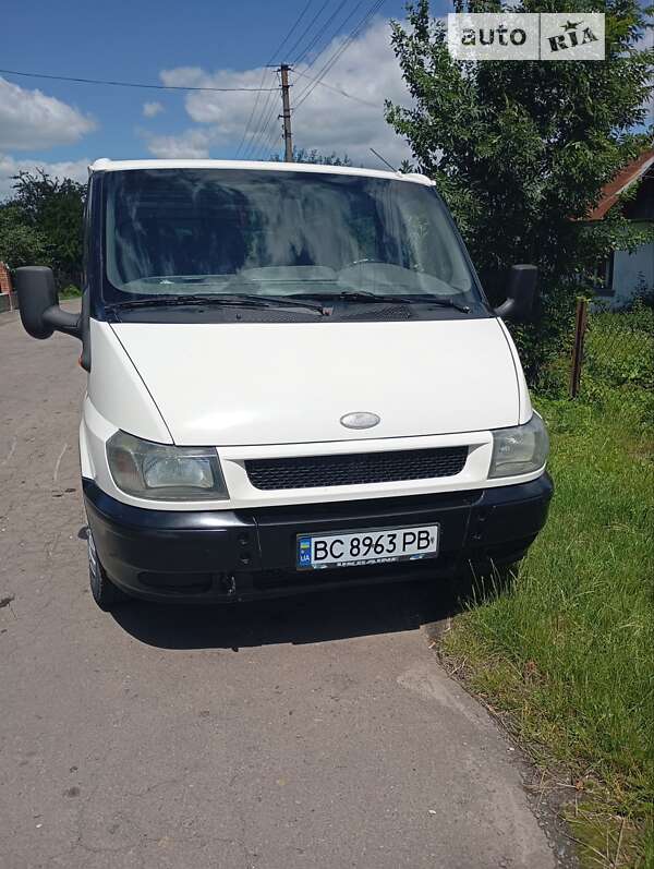 Автобус Ford Transit 2004 в Радехове