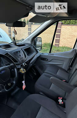 Грузовой фургон Ford Transit 2015 в 