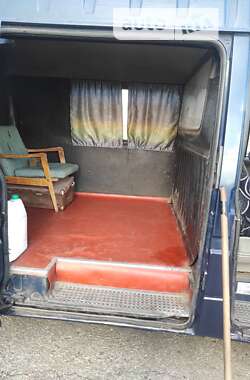 Грузовой фургон Ford Transit 1996 в 