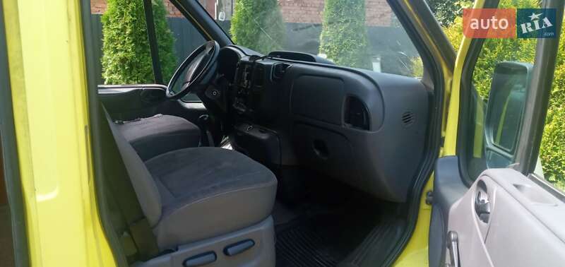 Мікроавтобус Ford Transit 2002 в Ізі