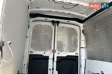 Вантажний фургон Ford Transit 2017 в 