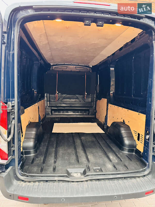 Грузовой фургон Ford Transit 2018 в Виннице