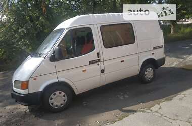 Микроавтобус Ford Transit 2000 в Виннице