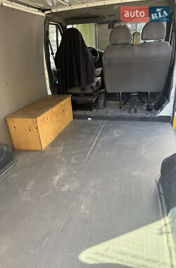 Вантажний фургон Ford Transit 2004 в 