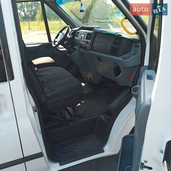 Микроавтобус Ford Transit 2013 в Бахмаче