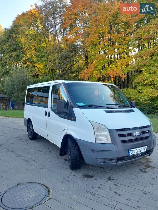 Микроавтобус Ford Transit 2008 в Долине