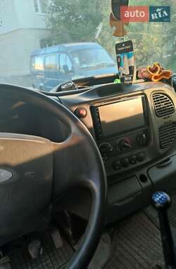 Микроавтобус Ford Transit 2005 в 