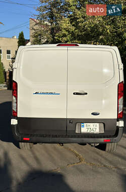 Вантажний фургон Ford Transit 2022 в 