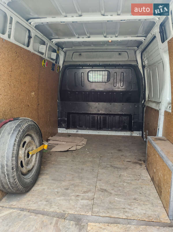 Вантажний фургон Ford Transit 2011 в Запоріжжі