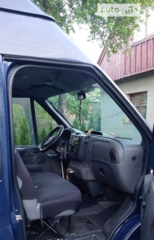 Микроавтобус Ford Transit 2005 в Межгорье