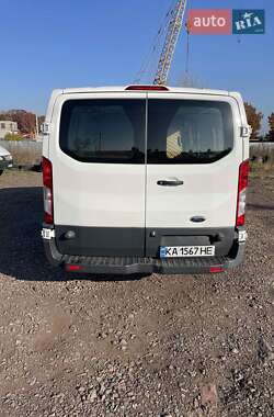 Грузовой фургон Ford Transit 2017 в 