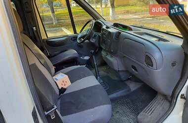 Грузопассажирский фургон Ford Transit 2005 в 