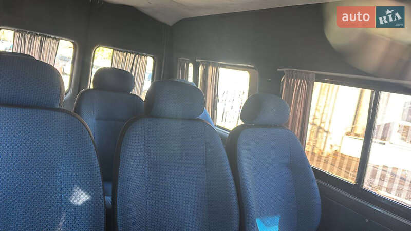 Микроавтобус Ford Transit 2000 в Краматорске