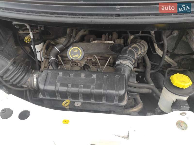 Вантажний фургон Ford Transit 2005 в Верхньодніпровську фото 4 Вантажний фургон Ford Transit 2005 в Верхньодніпровську