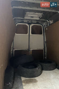 Грузовой фургон Ford Transit 2011 в 