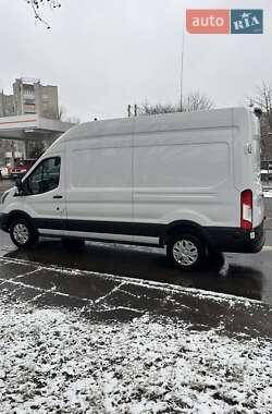 Грузовой фургон Ford Transit 2022 в 