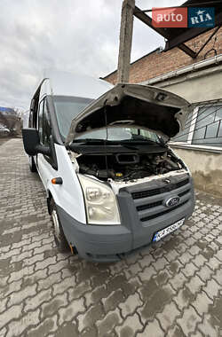 Грузовой фургон Ford Transit 2011 в 