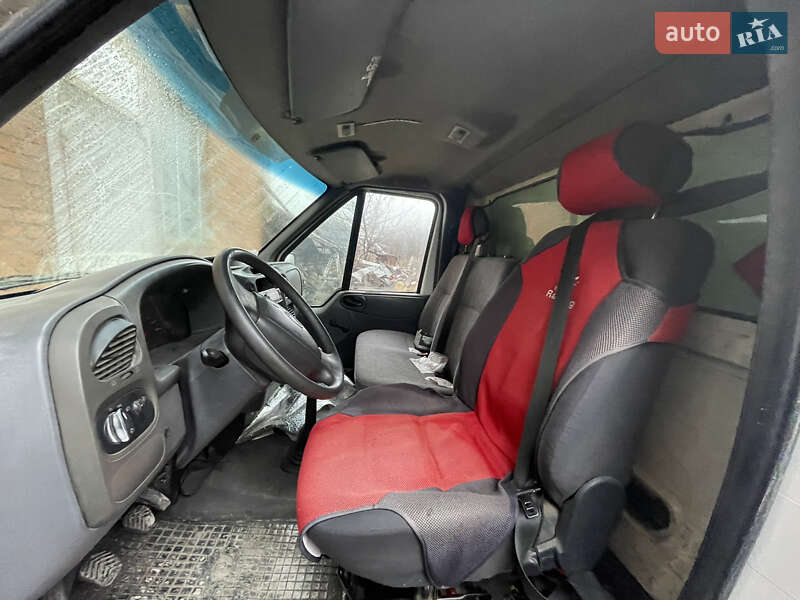 Грузовой фургон Ford Transit 2004 в Каменец-Подольском