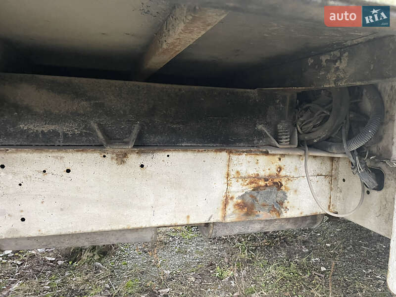 Грузовой фургон Ford Transit 2004 в Каменец-Подольском
