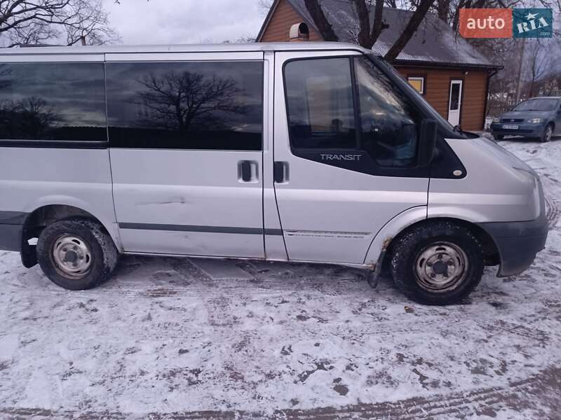 Микроавтобус Ford Transit 2010 в Рокитном