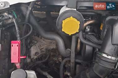 Грузопассажирский фургон Ford Transit 2005 в 