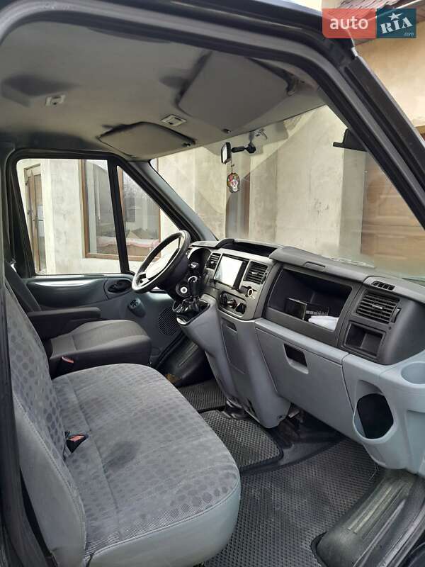 Микроавтобус Ford Transit 2008 в Черновцах