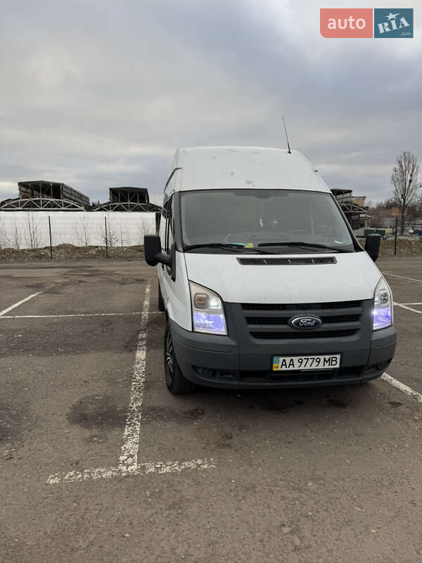 Грузовой фургон Ford Transit 2011 в Киеве фото 2 Грузовой фургон Ford Transit 2011 в Киеве
