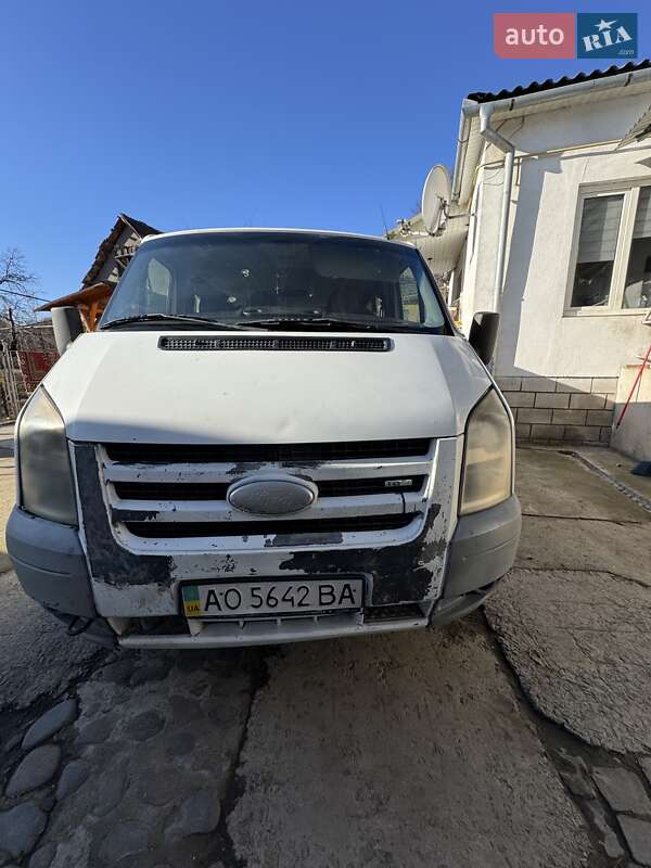 Микроавтобус Ford Transit 2007 в 