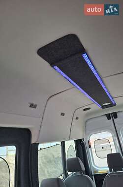 Мікроавтобус Ford Transit 2016 в 