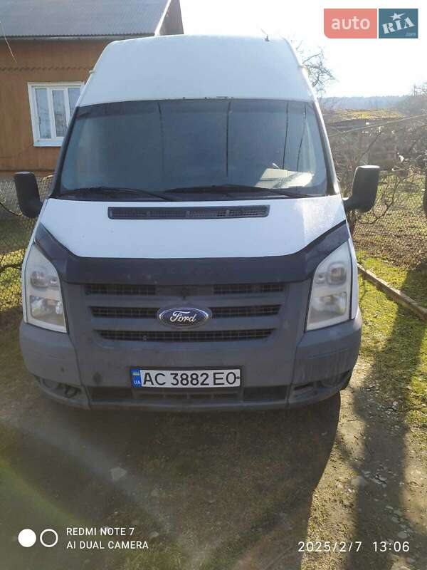 Грузовой фургон Ford Transit 2007 в Старом Самборе