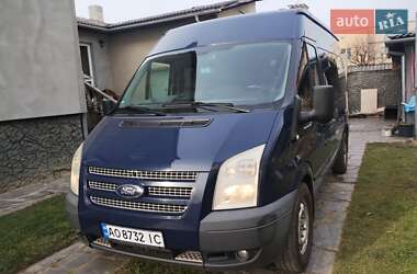 Вантажопасажирський фургон Ford Transit 2011 в Ужгороді