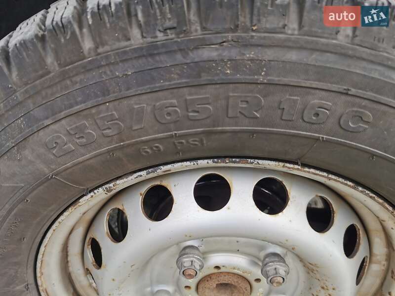 Грузовой фургон Ford Transit 2016 в Ровно