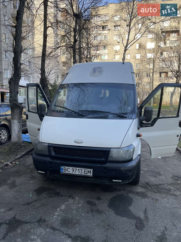 Грузовой фургон Ford Transit 2002 в Львове