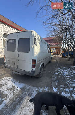 Грузовой фургон Ford Transit 2000 в 
