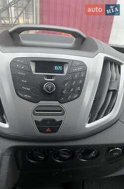 Грузовой фургон Ford Transit 2017 в 