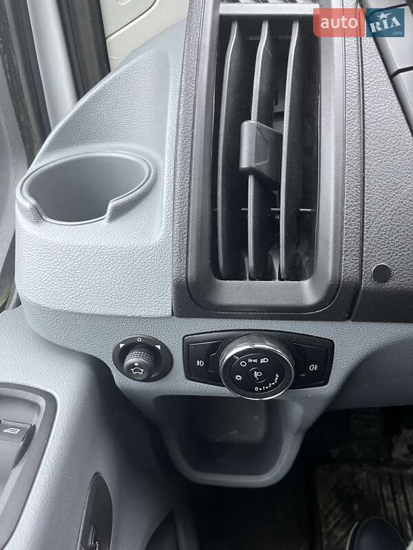 Грузовой фургон Ford Transit 2017 в Броварах фото 13 Грузовой фургон Ford Transit 2017 в Броварах