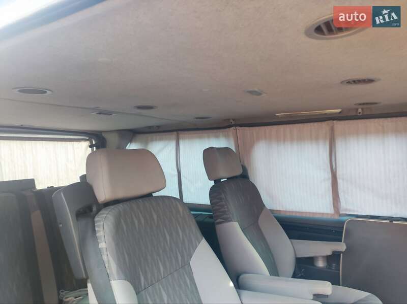 Микроавтобус Ford Transit 2003 в Ровно