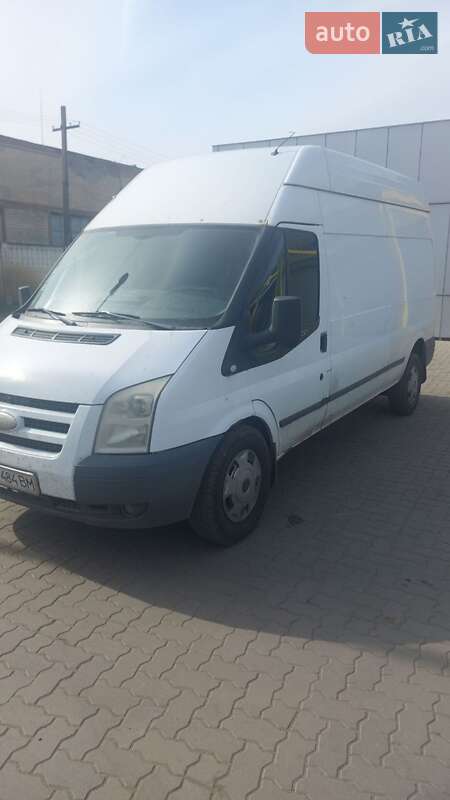 Грузовой фургон Ford Transit 2010 в Миргороде