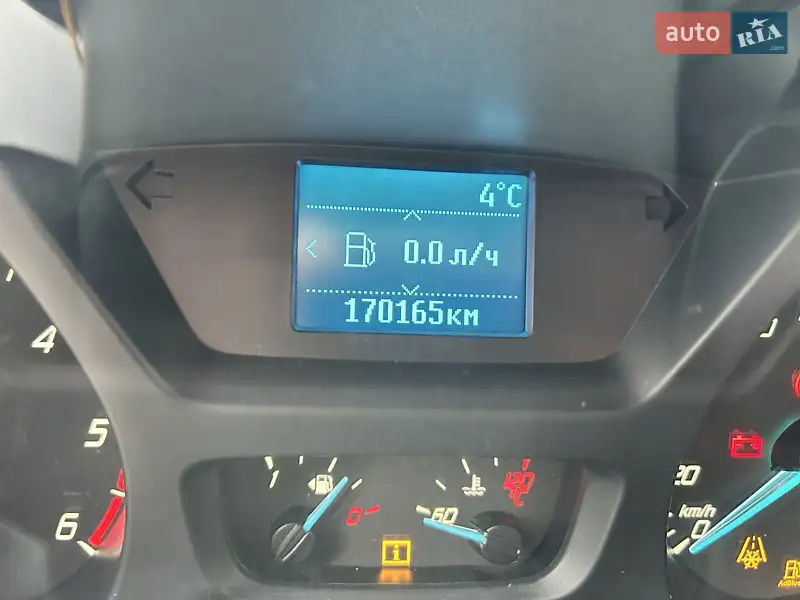 Грузовой фургон Ford Transit 2018 в 