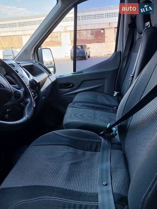 Вантажний фургон Ford Transit 2018 в Одесі