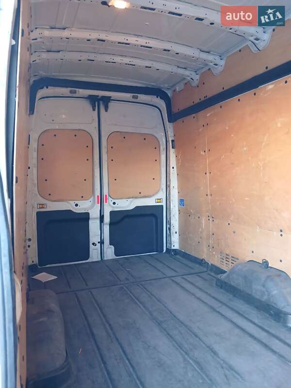Вантажний фургон Ford Transit 2018 в Одесі