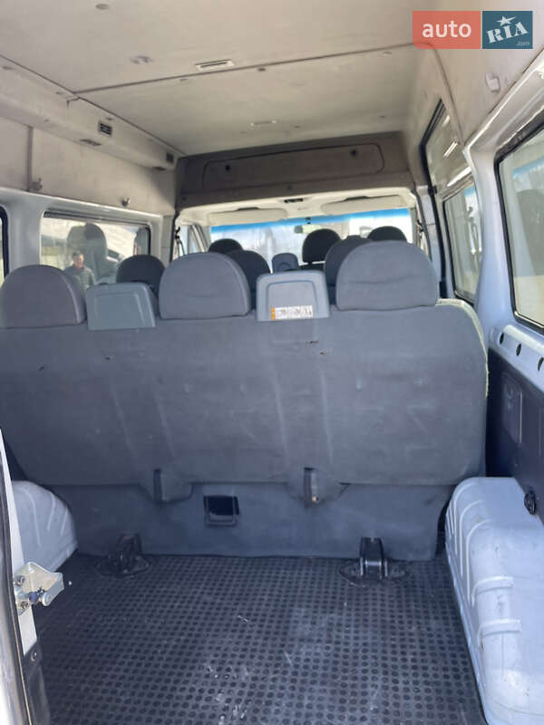 Микроавтобус Ford Transit 2013 в Хоросткове