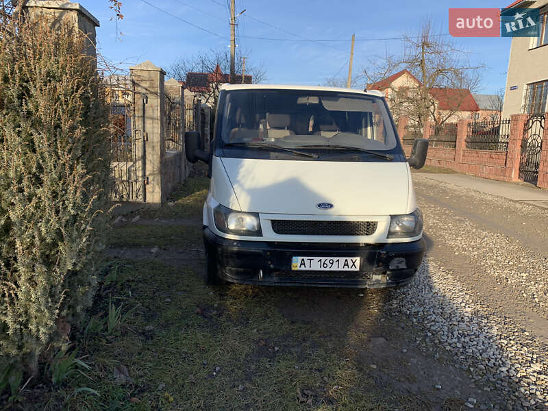 Микроавтобус Ford Transit 2005 в 
