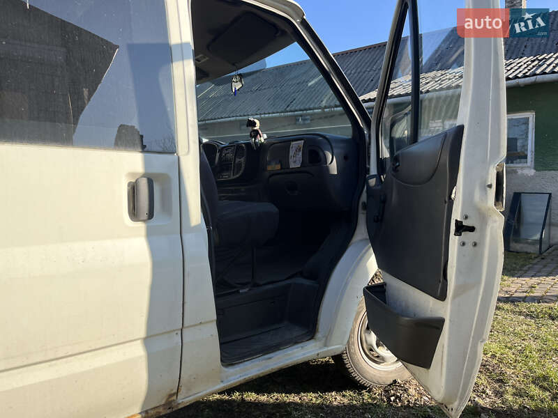 Микроавтобус Ford Transit 2002 в Львове