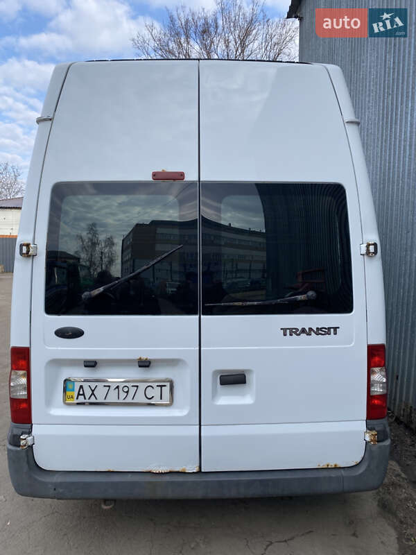 Грузовой фургон Ford Transit 2007 в 