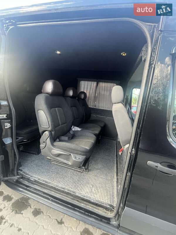 Микроавтобус Ford Transit 2015 в Львове