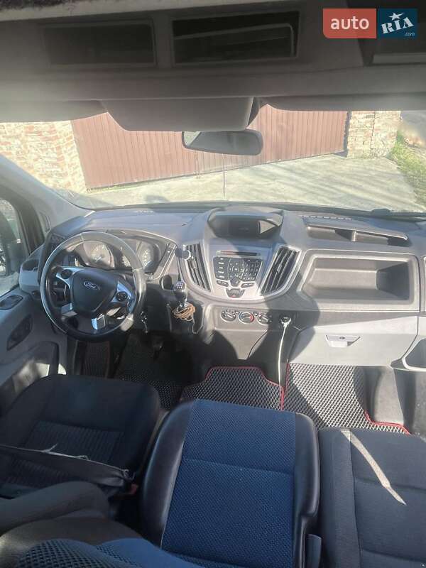 Микроавтобус Ford Transit 2015 в Львове