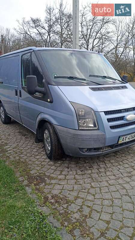 Грузовой фургон Ford Transit 2007 в Снятине