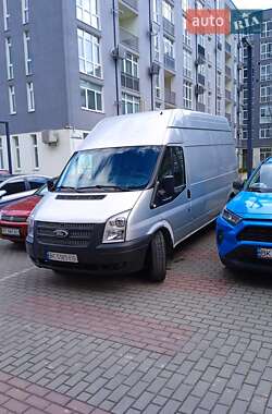 Грузовой фургон Ford Transit 2011 в 