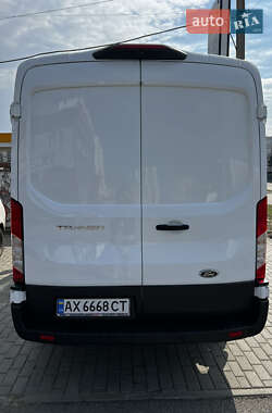 Грузовой фургон Ford Transit 2020 в 